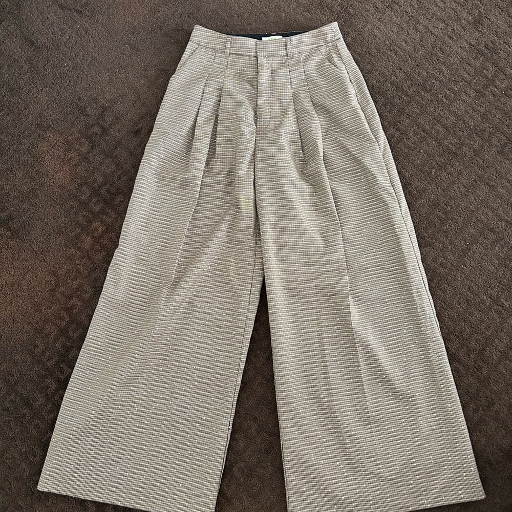 Women's Wide-Leg Tan Pants
